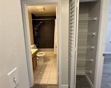 7128 Waterside Drive - Photo Thumbnail 14