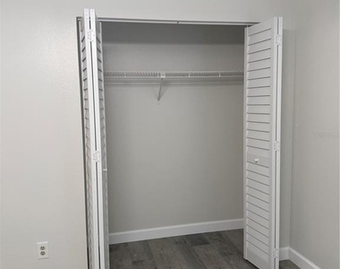 7128 Waterside Drive - Photo Thumbnail 10