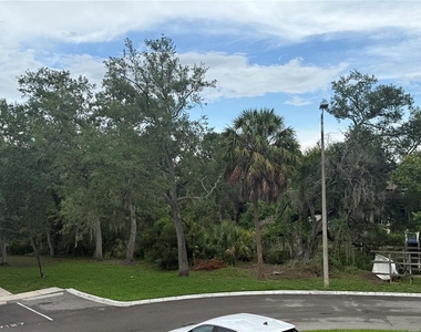 7128 Waterside Drive - Photo Thumbnail 19