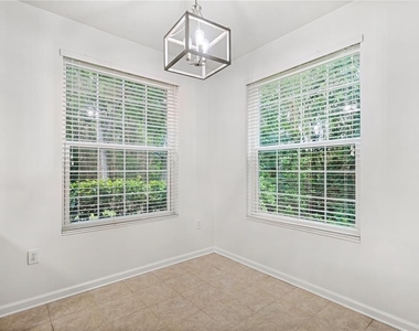 852 Lantern Way - Photo Thumbnail 23