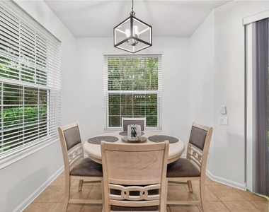 852 Lantern Way - Photo Thumbnail 22