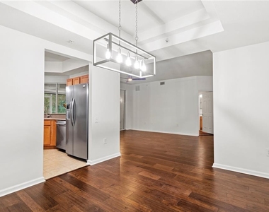 852 Lantern Way - Photo Thumbnail 19