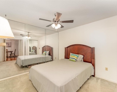 4240 Creekwood Lane - Photo Thumbnail 9