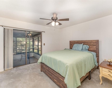 4240 Creekwood Lane - Photo Thumbnail 8