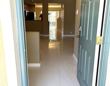 2568 Hidden Cove Lane - Photo Thumbnail 4
