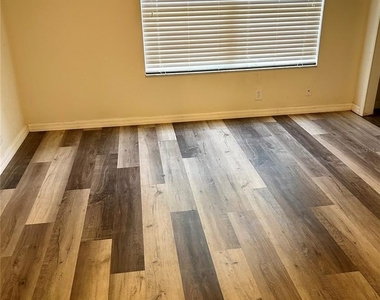 2568 Hidden Cove Lane - Photo Thumbnail 15