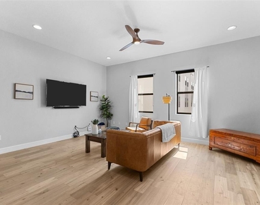 401 N Oregon Avenue - Photo Thumbnail 10