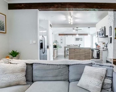 4629 4th Avenue N - Photo Thumbnail 6