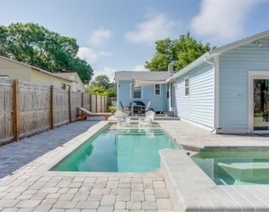 4629 4th Avenue N - Photo Thumbnail 1