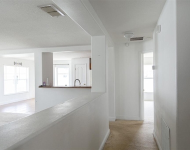 1631 Perdido Court - Photo Thumbnail 11