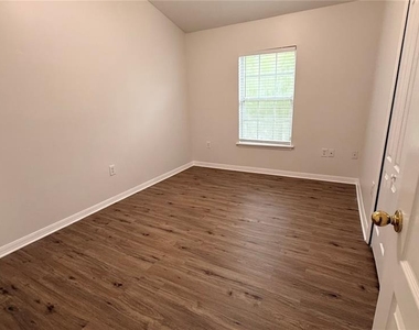 7129 Red Lantern Drive - Photo Thumbnail 7