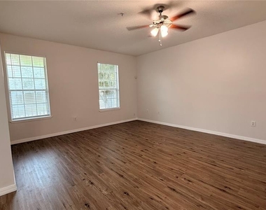 7129 Red Lantern Drive - Photo Thumbnail 9