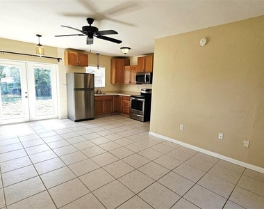 865 Palm Avenue - Photo Thumbnail 1