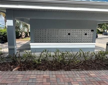 2015 Grand Oak Drive - Photo Thumbnail 35