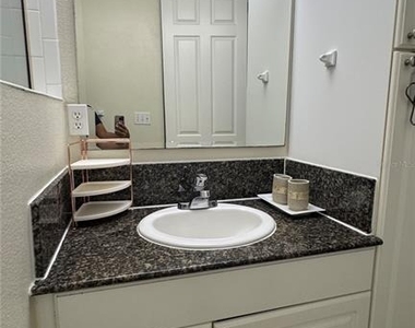 2015 Grand Oak Drive - Photo Thumbnail 25