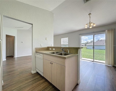 424 Danube Way - Photo Thumbnail 9