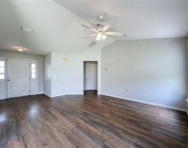 424 Danube Way - Photo Thumbnail 33