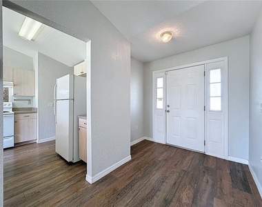424 Danube Way - Photo Thumbnail 8