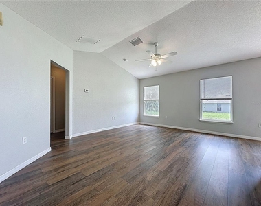 424 Danube Way - Photo Thumbnail 32
