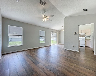 424 Danube Way - Photo Thumbnail 4