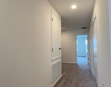 3879 Academia Avenue - Photo Thumbnail 25