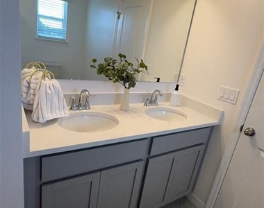 3879 Academia Avenue - Photo Thumbnail 20