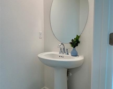 3879 Academia Avenue - Photo Thumbnail 6