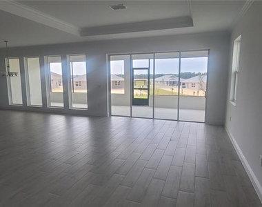 9754 Sw 103rd Avenue - Photo Thumbnail 6