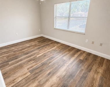 1179-1179 Bentley Road - Photo Thumbnail 9
