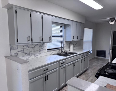 15144 Sw 27th Court - Photo Thumbnail 2