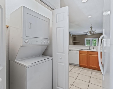 231 Ne 28th Avenue - Photo Thumbnail 8