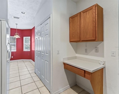 231 Ne 28th Avenue - Photo Thumbnail 6