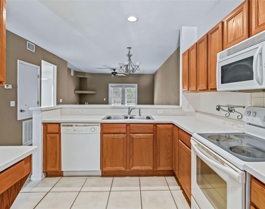 231 Ne 28th Avenue - Photo Thumbnail 9