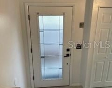 2112 Ne 38th Avenue - Photo Thumbnail 3