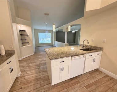 1221 Singleton Circle - Photo Thumbnail 4