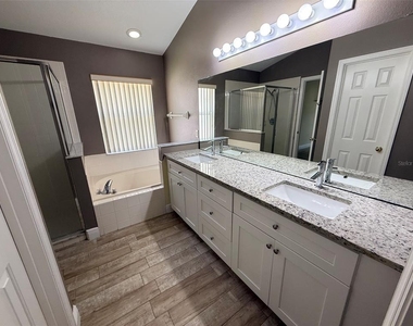 1221 Singleton Circle - Photo Thumbnail 15