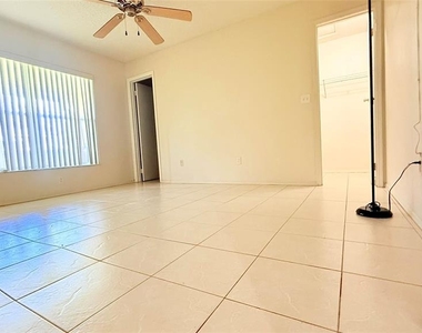 3101 Tadpole Court - Photo Thumbnail 3