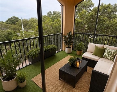 6157 Metrowest Boulevard - Photo Thumbnail 6