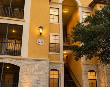 6157 Metrowest Boulevard - Photo Thumbnail 1