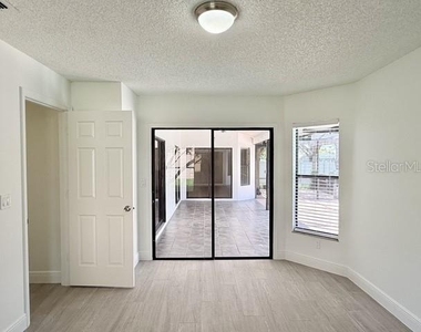 553 Walnut Grove Place - Photo Thumbnail 25