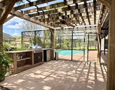 553 Walnut Grove Place - Photo Thumbnail 27