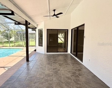 553 Walnut Grove Place - Photo Thumbnail 28