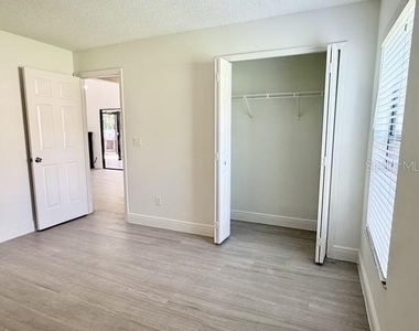 553 Walnut Grove Place - Photo Thumbnail 20