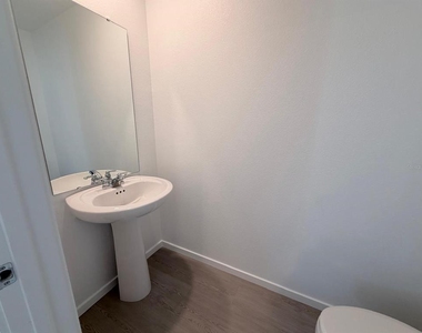 1207 Orion Street - Photo Thumbnail 9