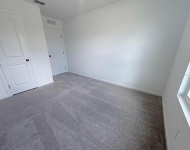 1207 Orion Street - Photo Thumbnail 14