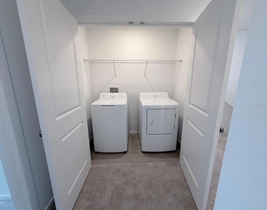 1207 Orion Street - Photo Thumbnail 12