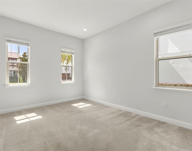 10511 Royal Cypress Way - Photo Thumbnail 40