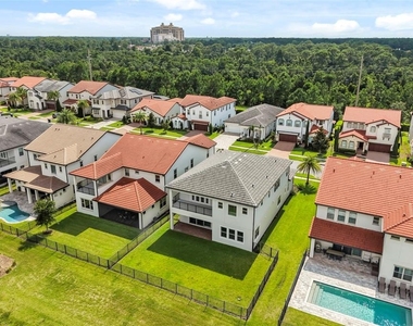 10511 Royal Cypress Way - Photo Thumbnail 58