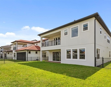 10511 Royal Cypress Way - Photo Thumbnail 52