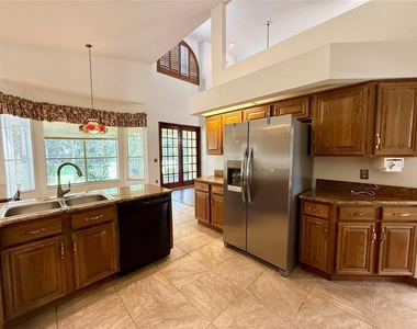 124 Estates Circle - Photo Thumbnail 9